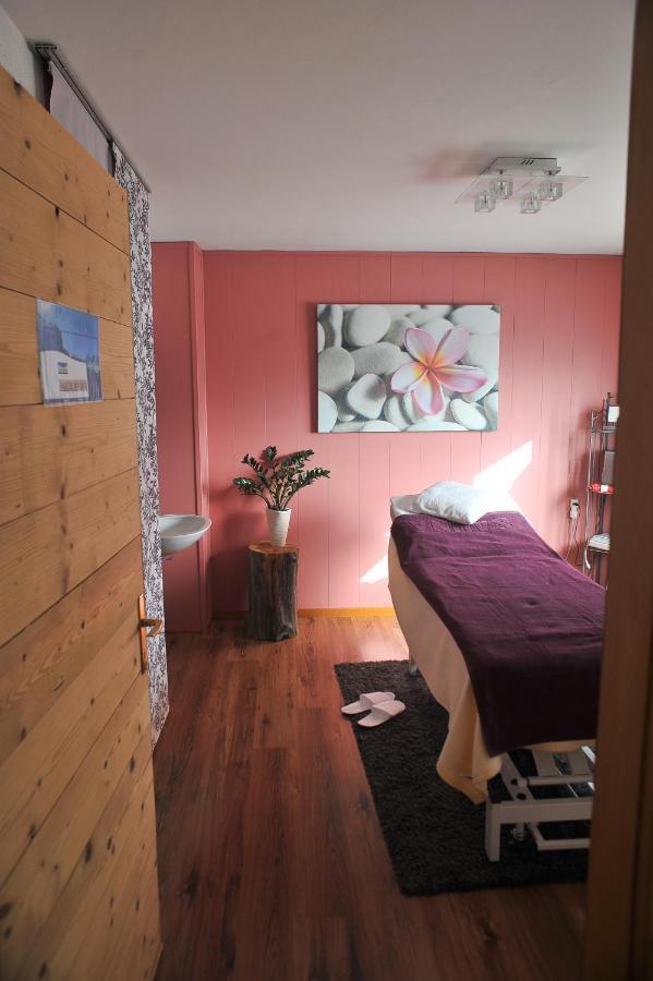 Hotel Le Beausite Saint-Luc Bagian luar foto
