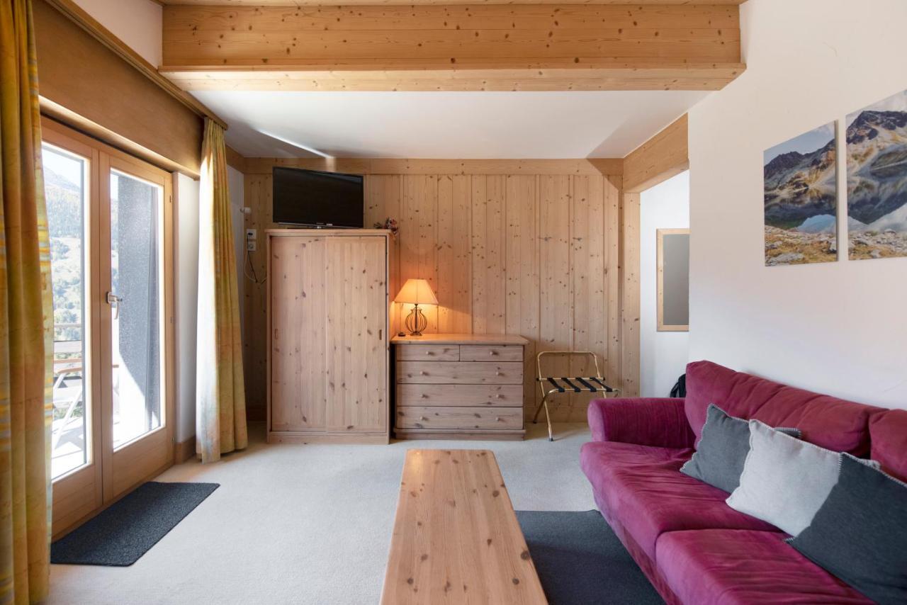 Hotel Le Beausite Saint-Luc Bagian luar foto