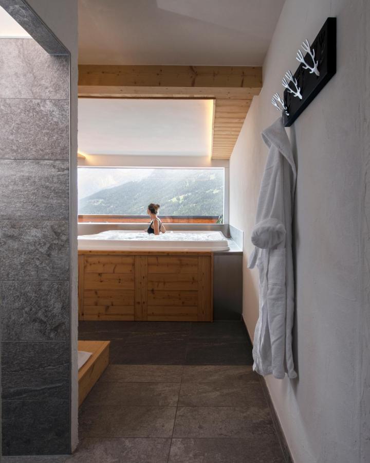 Hotel Le Beausite Saint-Luc Bagian luar foto